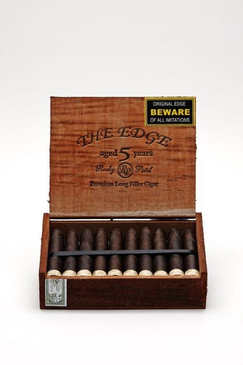 Rocky Patel Edge Robusto Maduro (BUNDLE)